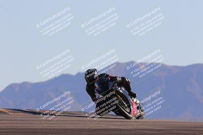 media/Nov-06-2023-Moto Forza (Mon) [[ce023d0744]]/3-Intermediate Group/Session 5 (Turn 9)/
